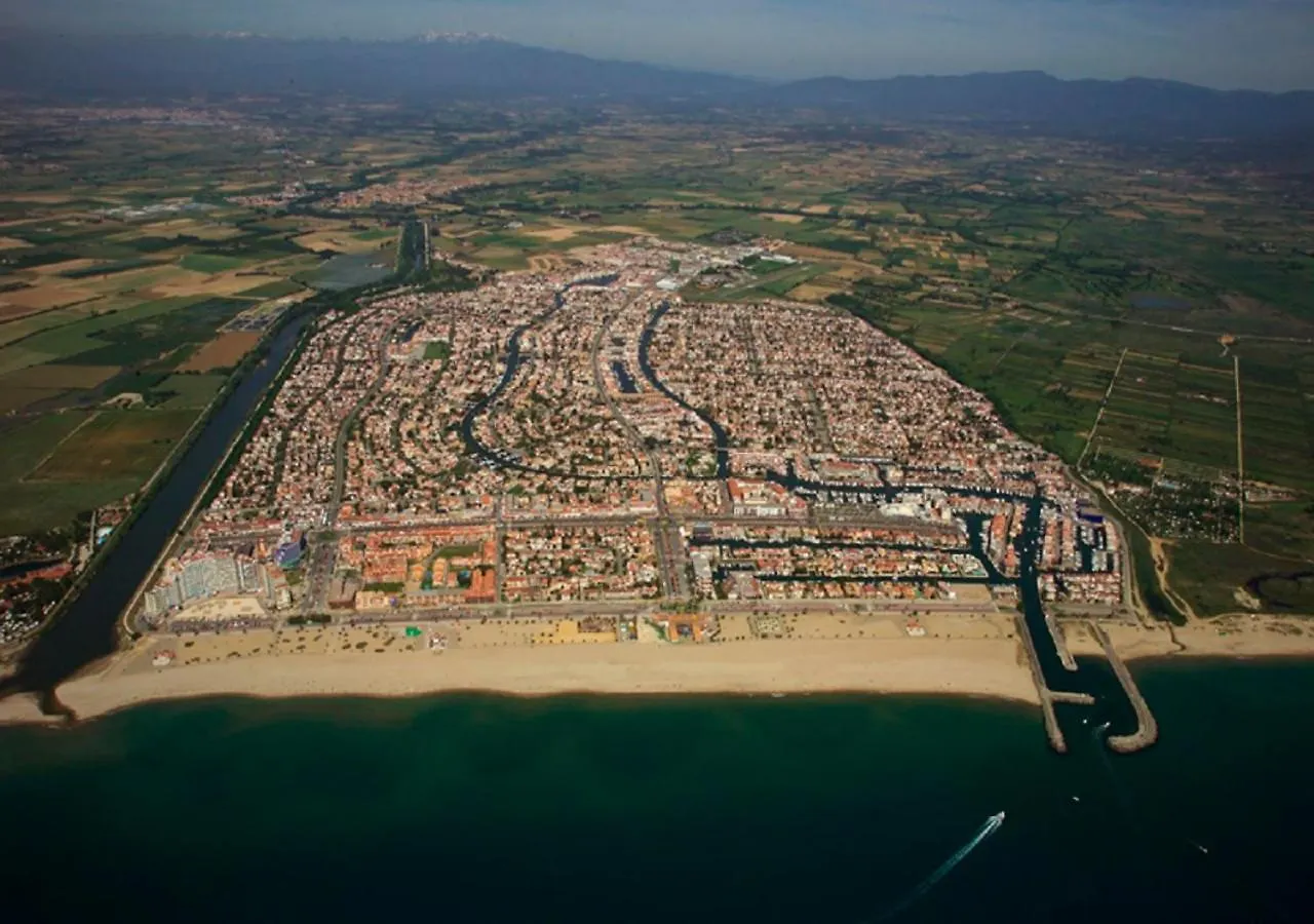 Appartement 1003 Piso Con Vistas Al Mar Empuriabrava By Homeselectspain